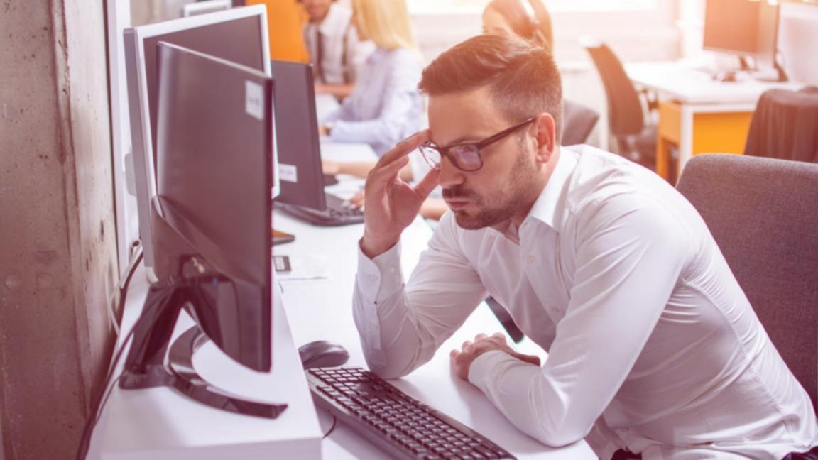 Team collaboration on financial communication strategies